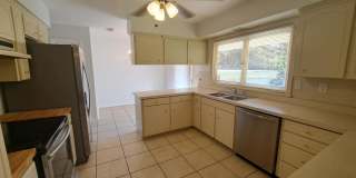 8598 Meadowbrook Dr Gallery 10