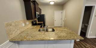 Spacious 3 Bedroom Home with 2-Car Garage in Union City! Gallery 4