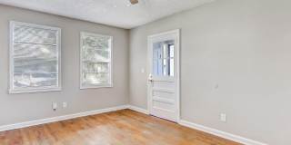 1901 PULLMAN Court Gallery 6