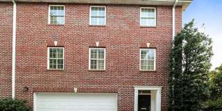 $750 Off 1st Month's Rent -3 Bdrm/ 3.5 Bath, Home with Garage in Downtown Wilmington Gallery 3