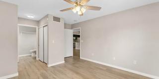 Beautiful First-Floor Summerlin Condo in La Posada – 2 Bed, 2 Bath with Private Patio Gallery 10
