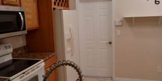 Townhouse with Amenities Galore: 3 BR / 2.5 Bath In The Colonnade Community Gallery 9
