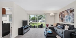 Washington Square Apartments Gallery 10