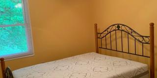 3 Bedroom 2.5 Bath Townhouse Gallery 21