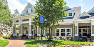 Avalon Bear Hill Gallery 30