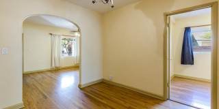 2110 E Water Street Gallery 17