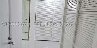 871 NE 195 ST Gallery 10