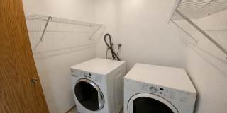 2 Week Special - 3BR Home w/ Garage, Yard & Fireplace Gallery 20