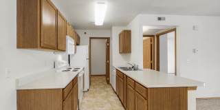 Platinum Valley Apartments Gallery 65