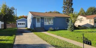 Charming House with Detached Garage Charming House with Detached Garage Gallery 1
