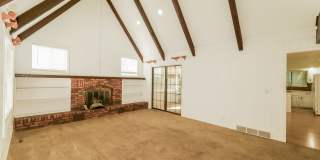 5 BR/2.5BA | Sprawling Single Family Home | 2-Car Garage | Huge backyard! Gallery 10
