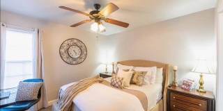 1123 S Tottenham Court Gallery 10