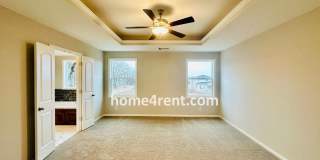 Nearly New Luxury Home in Blue Valley Schools! Gallery 35