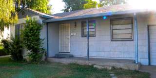GREAT 2 BD/ 1 BA HOUSE GREAT 2 BD/ 1 BA HOUSE Gallery 1