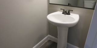 Move-In Discount - 3 bedroom, 2.5 bath - Heart of Cedar City! Gallery 3