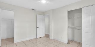 2510 Riverside Drive Gallery 29