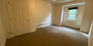 Spacious 1 Bedroom Apartment in South Oakland! Call Today to Schedule an Appointment! Gallery 6