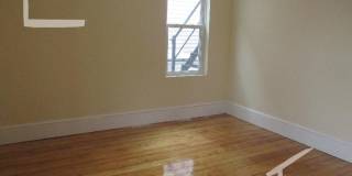 Large pet friendly, sunny, renovated 3 bed unit near Brookline Village. Gallery 14