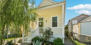 1611 HOLLYGROVE Street 1611 HOLLYGROVE Street Gallery 1