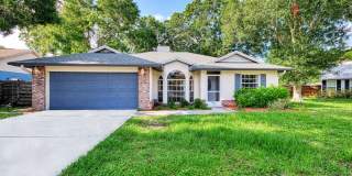 STUNNING 3 BEDROOM, 2 BATHROOM, 2 CAR GARAGE HOME LOCATED IN THE HIGHLY SOUGHT AFTER BRIARWOOD COMMUNITY. Gallery 1