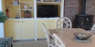 242 4th Ave Gallery 6