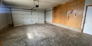 Beautiful Home- The Only thing Missing Is You! Gallery 14