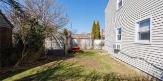 552 E Walnut Street Gallery 15