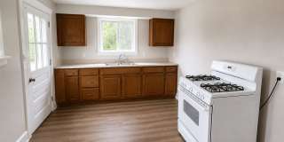 2 bed/1 bath home for rent Clairton, PA Gallery 1