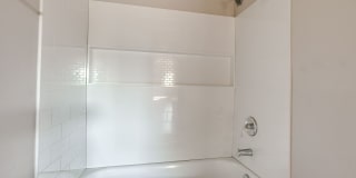 Pet-Friendly 3-Bed Home – Move-In Ready with Garage Gallery 22