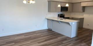 $500 OFF FIRST MONTHS RENTE -Condo in Prime  Lehi Location Gallery 1