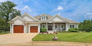 Spacious Luxury Lodge with Lake Geneva Access Available for Monthly  Mid-Term Rentals Gallery 1