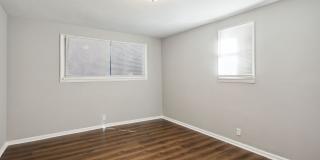 1932 Beech Street Gallery 13