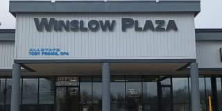 323 E Winslow Road Gallery 1