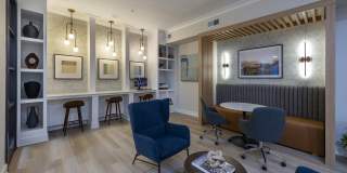 Jackson Hill Gallery 28