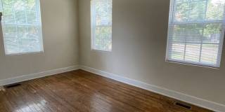 JUST REDUCED! Walk to the Stadium-Olympia! Gallery 5