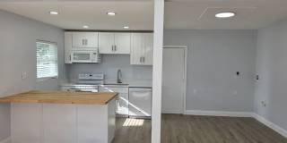 FOR RENT!!! NEWLY RENOVATED 2-BEDROOM TRIPLEX – UTILITIES INCLUDED – PRIME KISSIMMEE LOCATION! Gallery 10