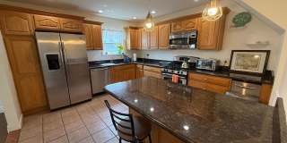 Spectacular 3 Bed/3 Bath Home in Long Beach! Gallery 11