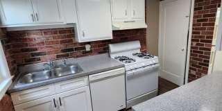 Recently Renovated 3 Bedroom in Harrisburg! Gallery 1