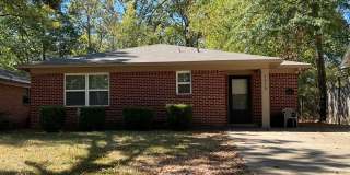 1518 S Taylor St., Little Rock AR 72204 - Wonderfully updated 3br 2ba near UALR 1518 S Taylor St., Little Rock AR 72204 - Wonderfully updated 3br 2ba near UALR Gallery 1