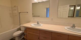 3 Bedroom 2 bath single family house Gallery 10