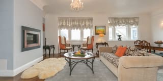 2261 Union Gallery 1