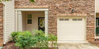 Beautiful 3 Bedroom Townhome in Thompson Ridge – Prime Durham Location! Gallery 4