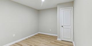 327 8th St Ne Gallery 3