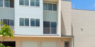 Stunning 2/2.5 multi-level Skybridge Lofts Condo near SOCO! Stunning 2/2.5 multi-level Skybridge Lofts Condo near SOCO! Gallery 1