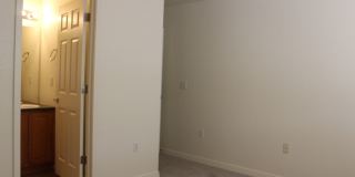 Beautiful 3 BR/3 1/2 BA Townhouse in Stonegate!! Gallery 30