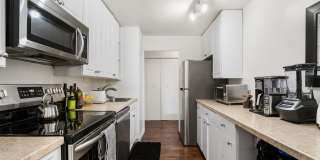 1400 N State Parkway Gallery 7