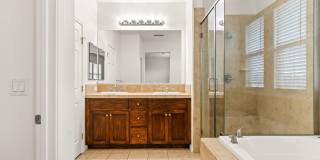 Spacious 3-Bedroom Dublin Townhome with Private Balcony & Fireplace Gallery 19