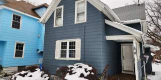 Spacious 4bd house | Laundry hooks ups | Driveway Spacious 4bd house | Laundry hooks ups | Driveway Gallery 19