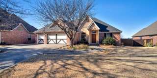 Executive Bentonville Home convenient to WM Home Office and more! Gallery 1