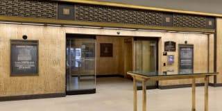 Custom House Gallery 54
